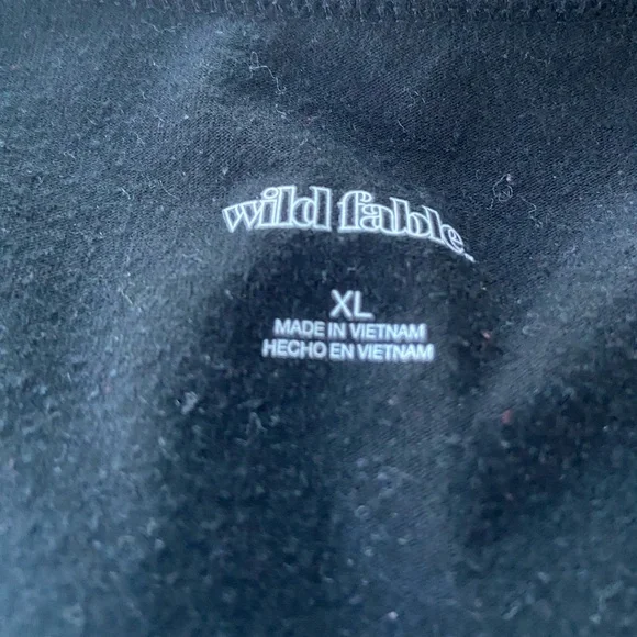 Women’s Wild Fable Black Short Sleeve Crop Top - Picture 2 of 3